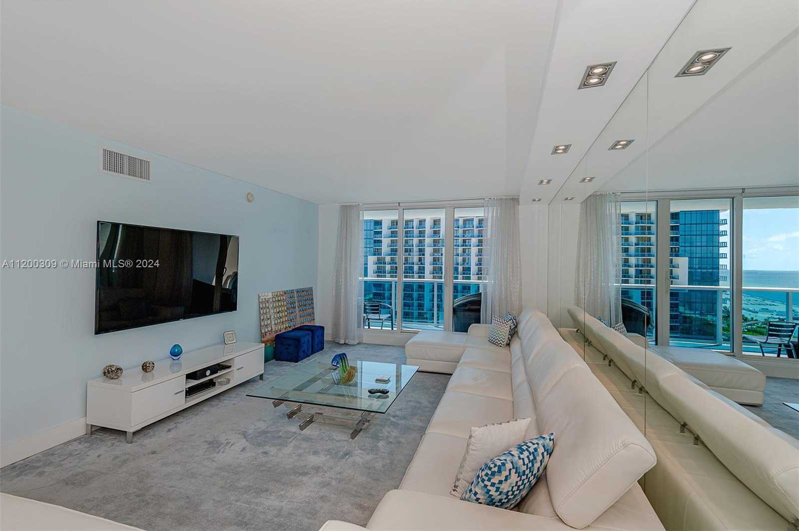 Small Image of 2301 COLLINS AVE #1506, Miami Beach Number 7