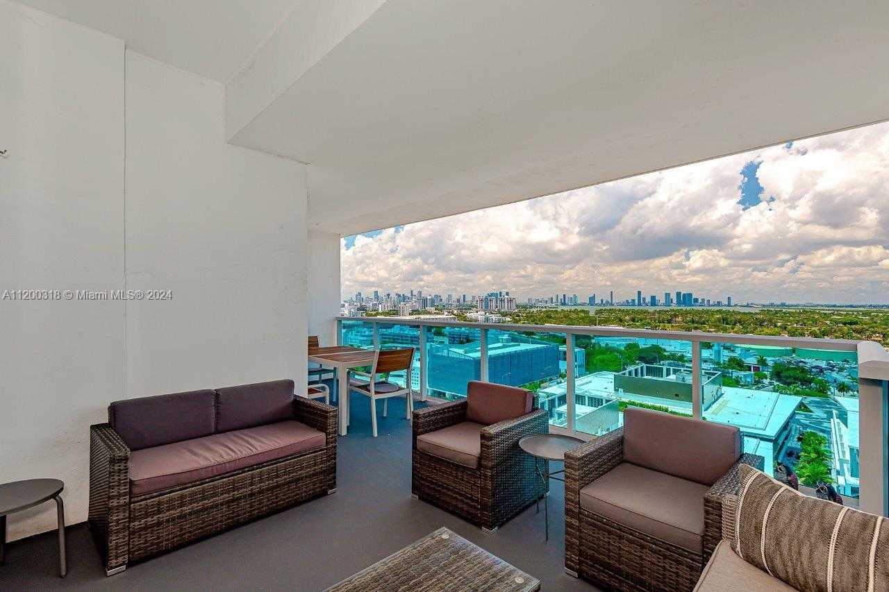 Small Image of 2301 COLLINS AVE #PH21, Miami Beach Number 3