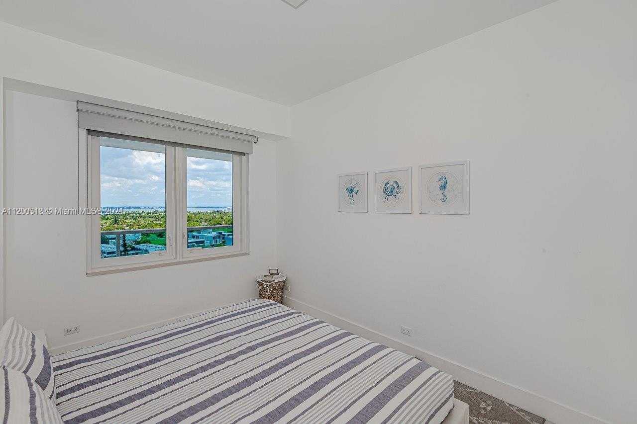 Small Image of 2301 COLLINS AVE #PH21, Miami Beach Number 9