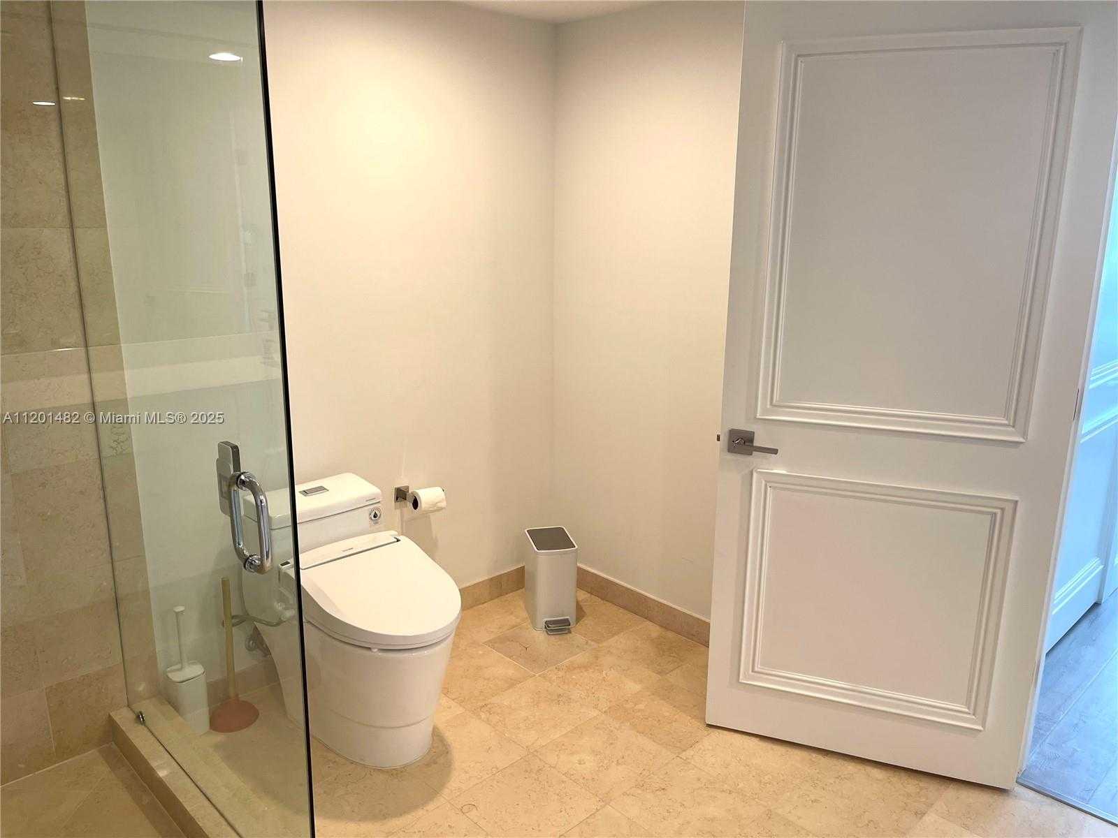 Small Image of 1830 SOUTH OCEAN DR #1603, Hallandale Beach Number 21