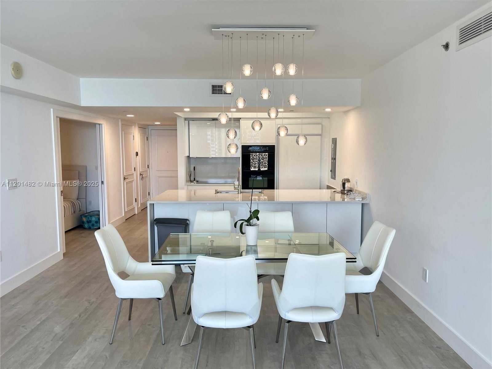 Small Image of 1830 SOUTH OCEAN DR #1603, Hallandale Beach Number 4