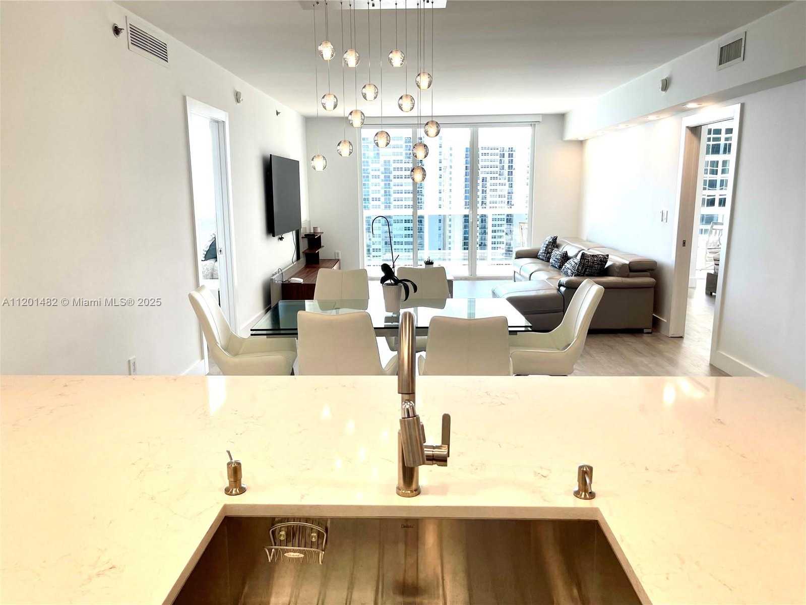 Small Image of 1830 SOUTH OCEAN DR #1603, Hallandale Beach Number 6