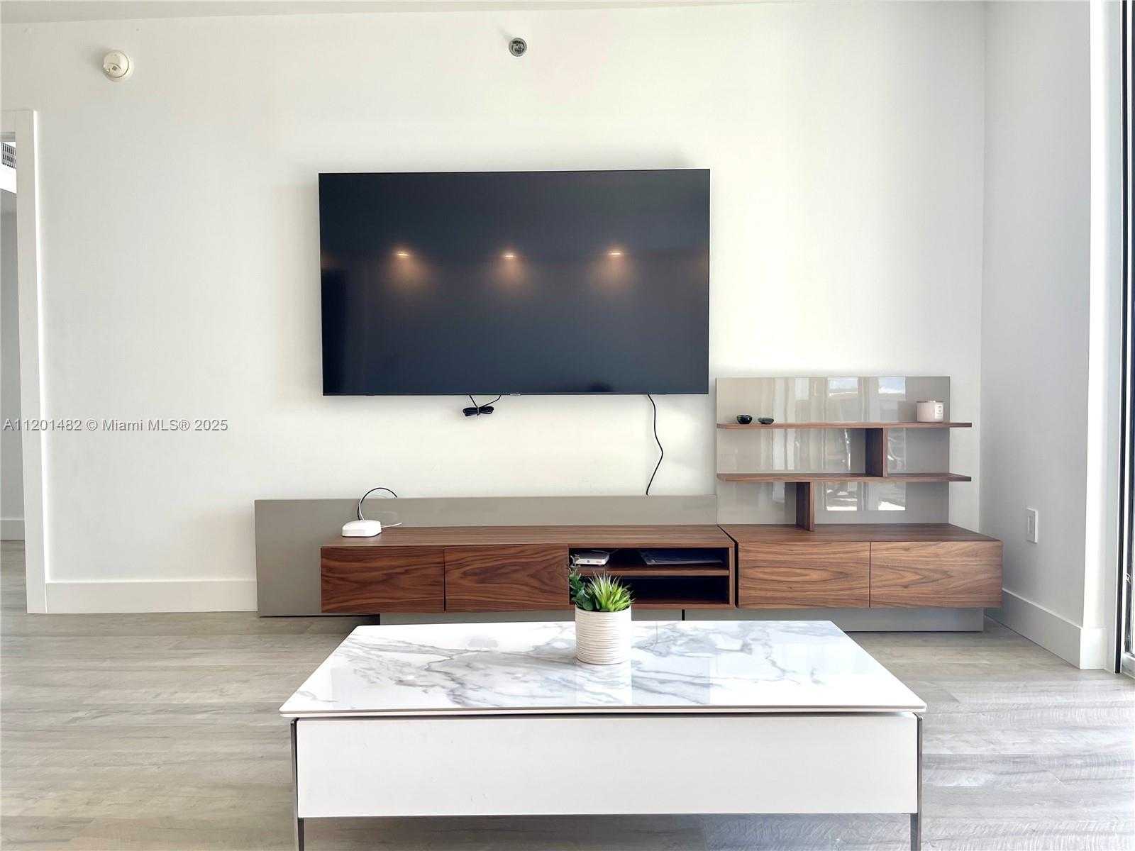 Small Image of 1830 SOUTH OCEAN DR #1603, Hallandale Beach Number 9