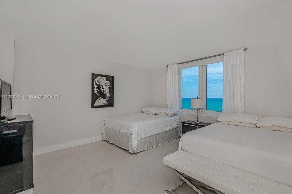 Small Image of 2301 COLLINS AVE #1210, Miami Beach Number 12