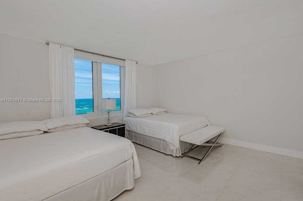 Small Image of 2301 COLLINS AVE #1210, Miami Beach Number 14