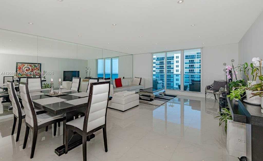 Small Image of 2301 COLLINS AVE #1210, Miami Beach Number 19