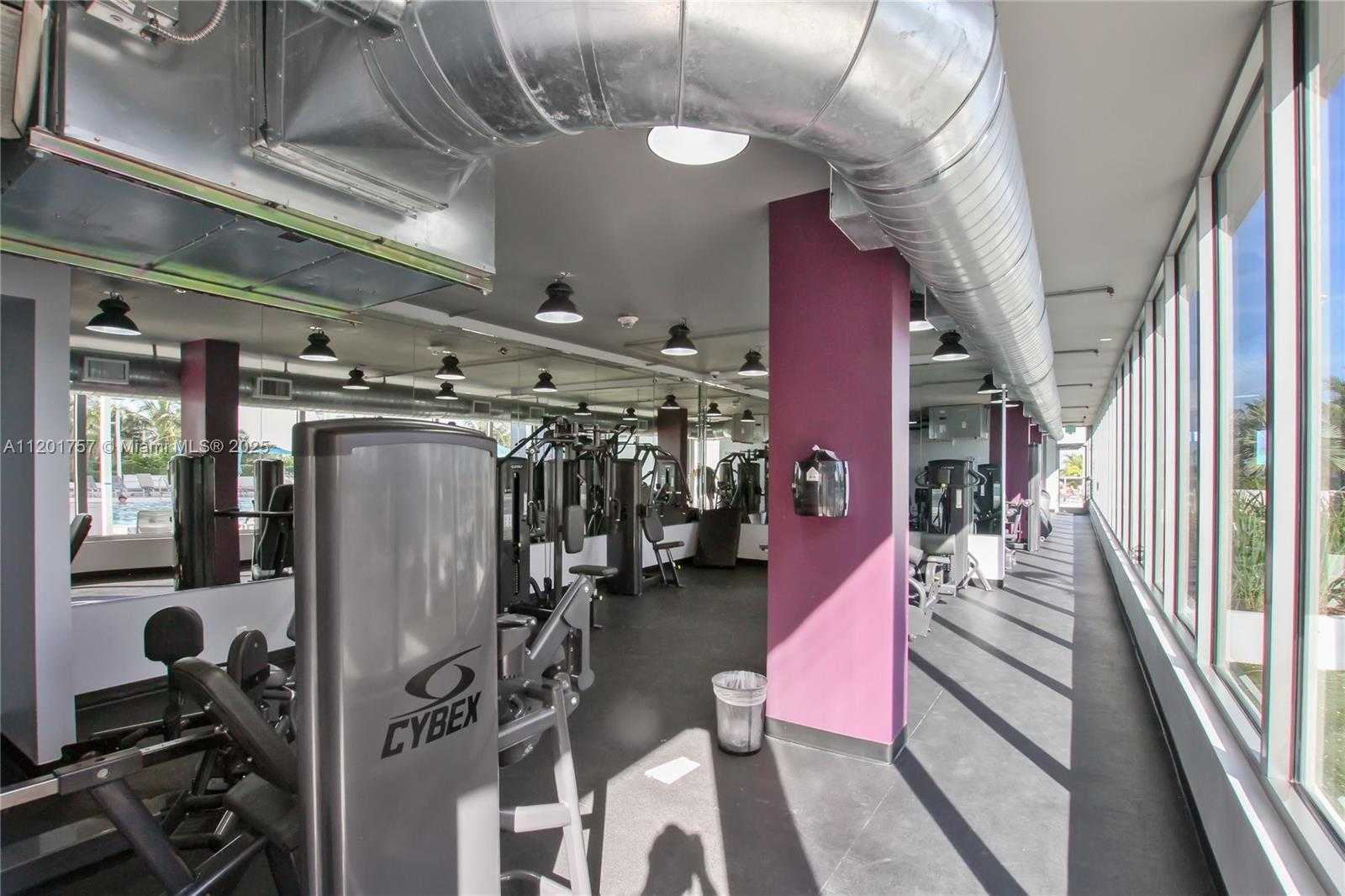 Small Image of 100 LINCOLN RD #940, Miami Beach Number 21
