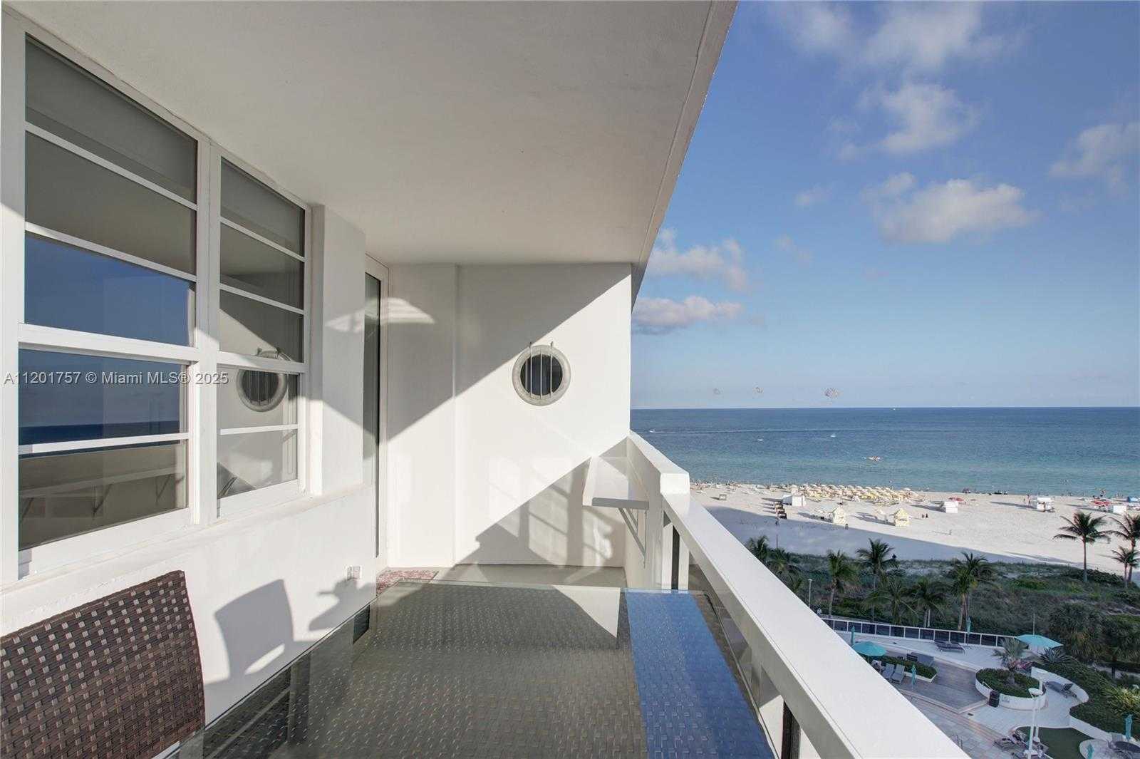 Small Image of 100 LINCOLN RD #940, Miami Beach Number 4