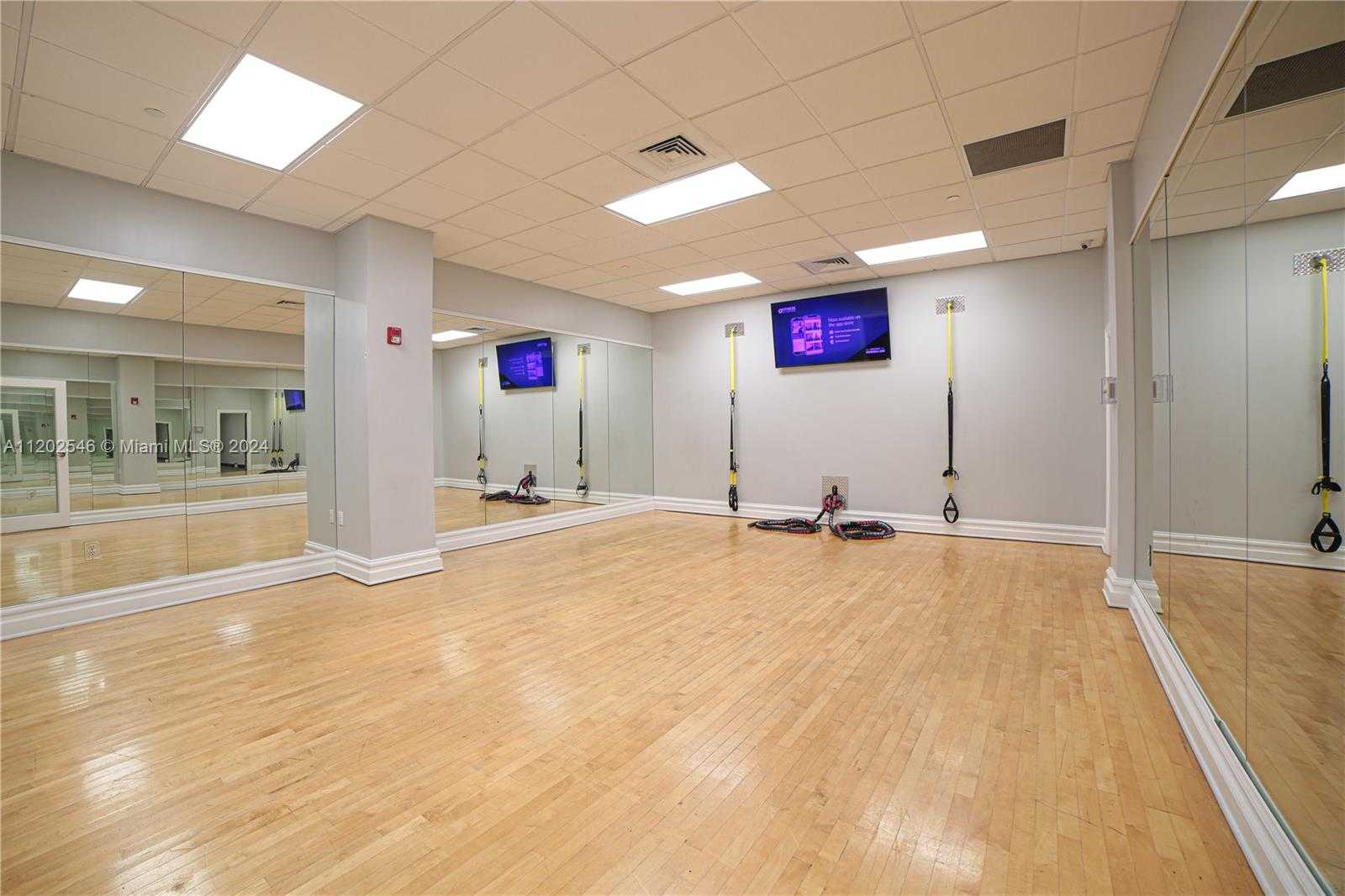 Small Image of 2501 SOUTH OCEAN DR #PH28 (Available SEPT 2), Hollywood Number 42