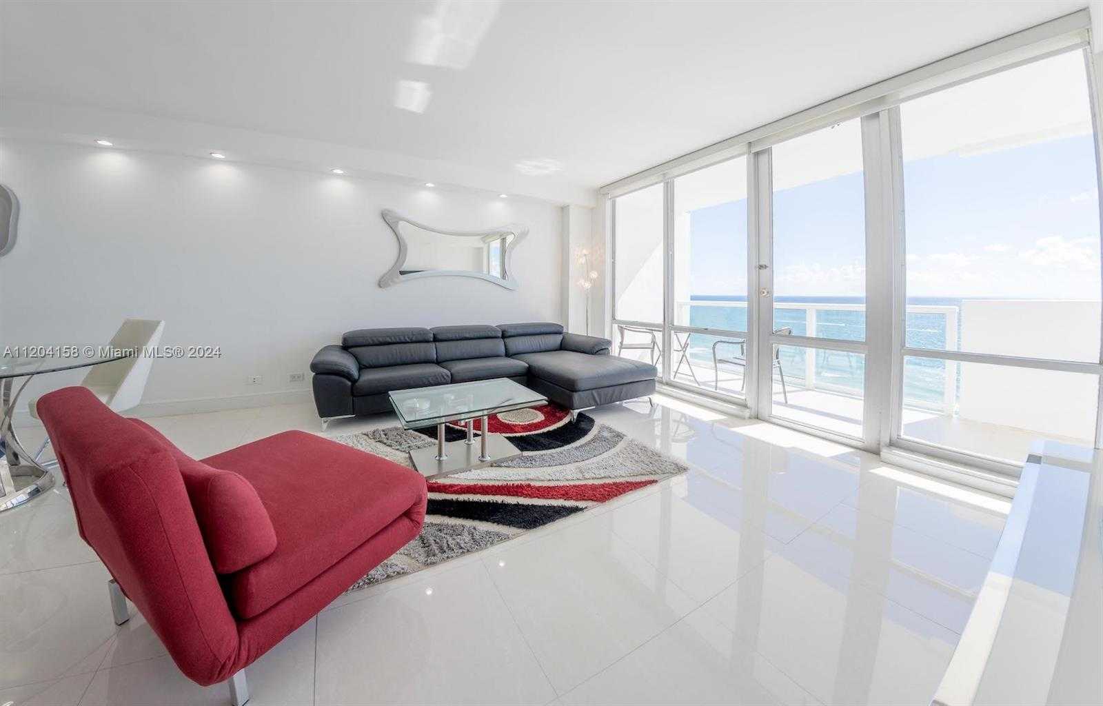 Small Image of 5601 COLLINS AVE #1603, Miami Beach Number 3