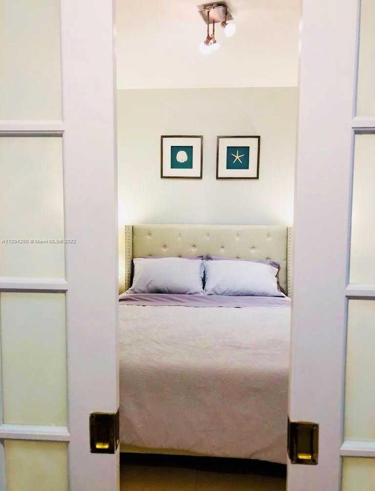 Small Image of 1830 SOUTH OCEAN DR #1709, Hallandale Beach Number 15