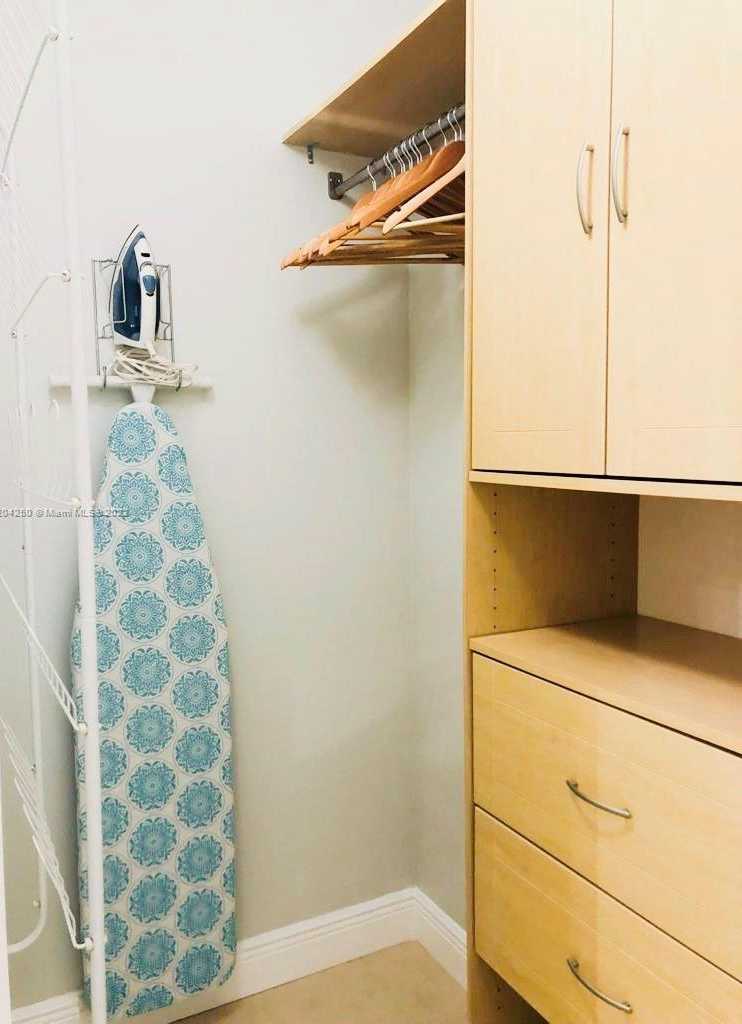 Small Image of 1830 SOUTH OCEAN DR #1709, Hallandale Beach Number 17