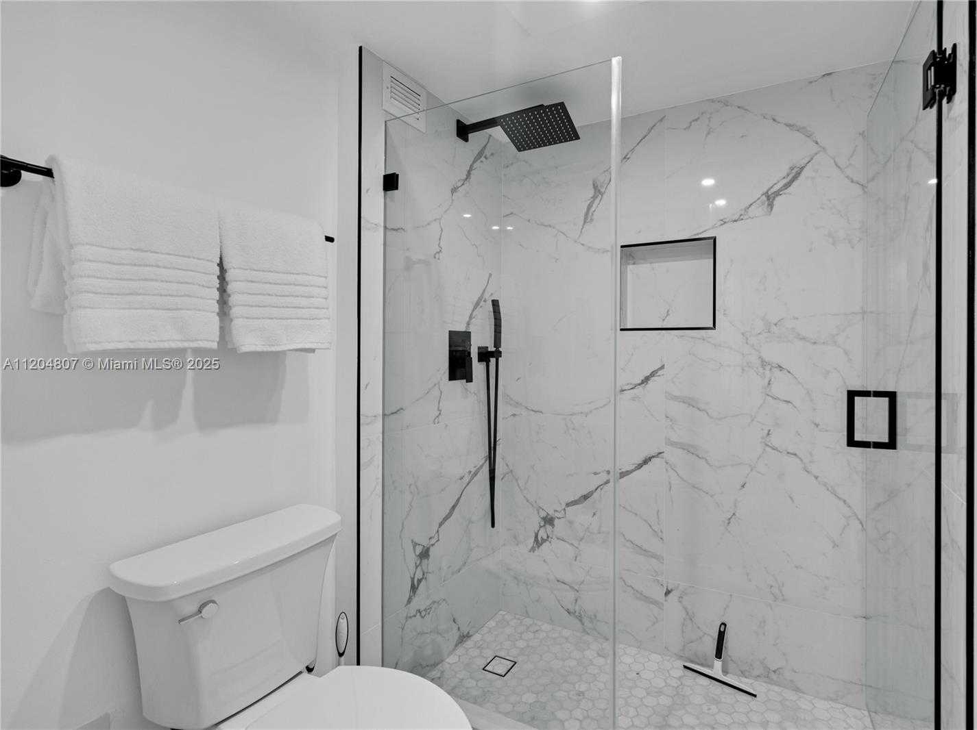 Small Image of 2301 COLLINS AVE #542, Miami Beach Number 15