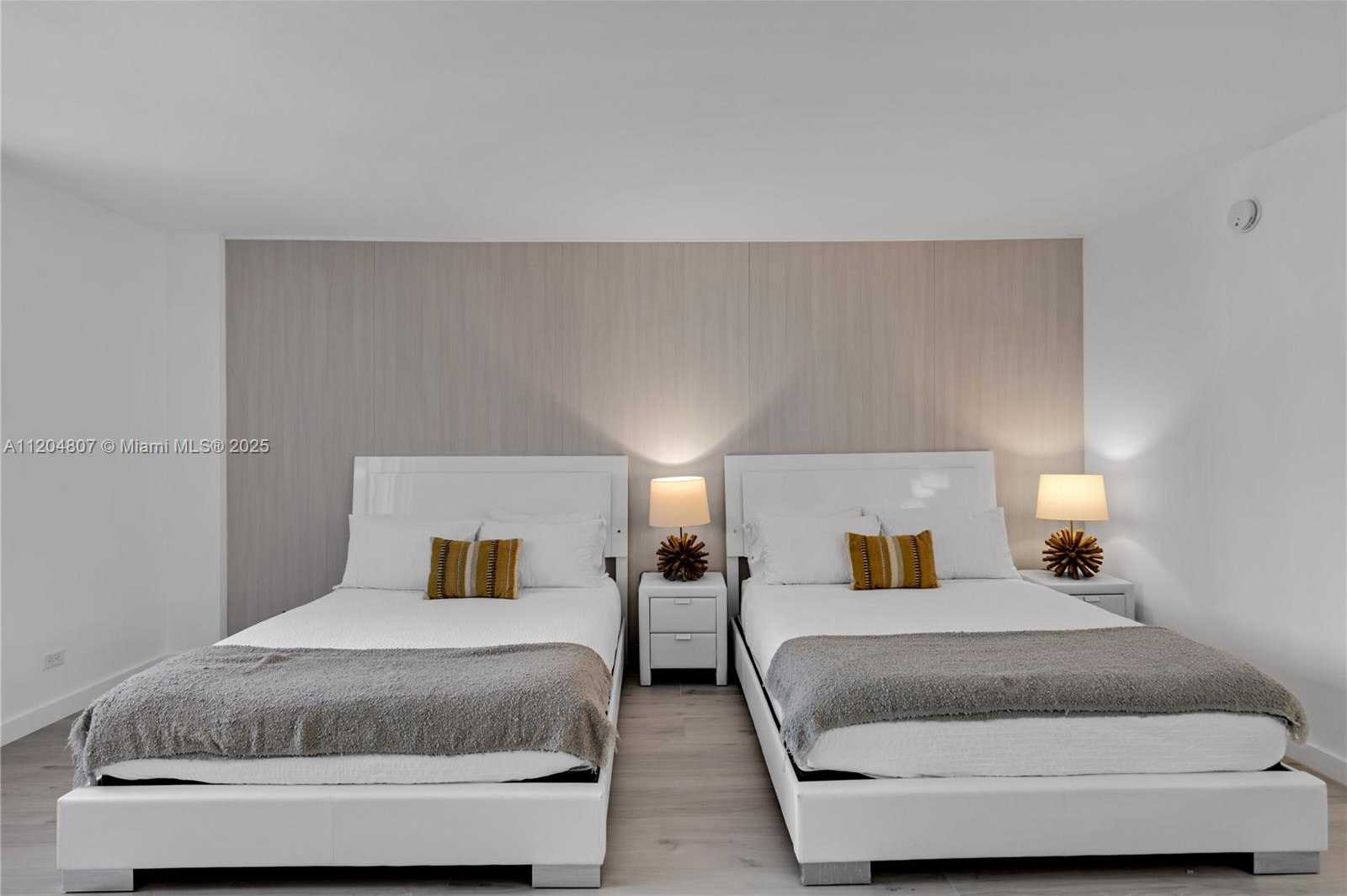 Small Image of 2301 COLLINS AVE #542, Miami Beach Number 9