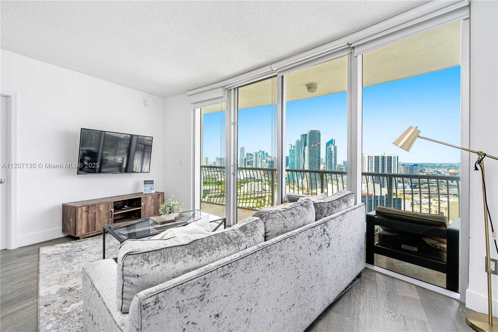Small Image of 1750 NORTH BAYSHORE DR #3914, Miami Number 12