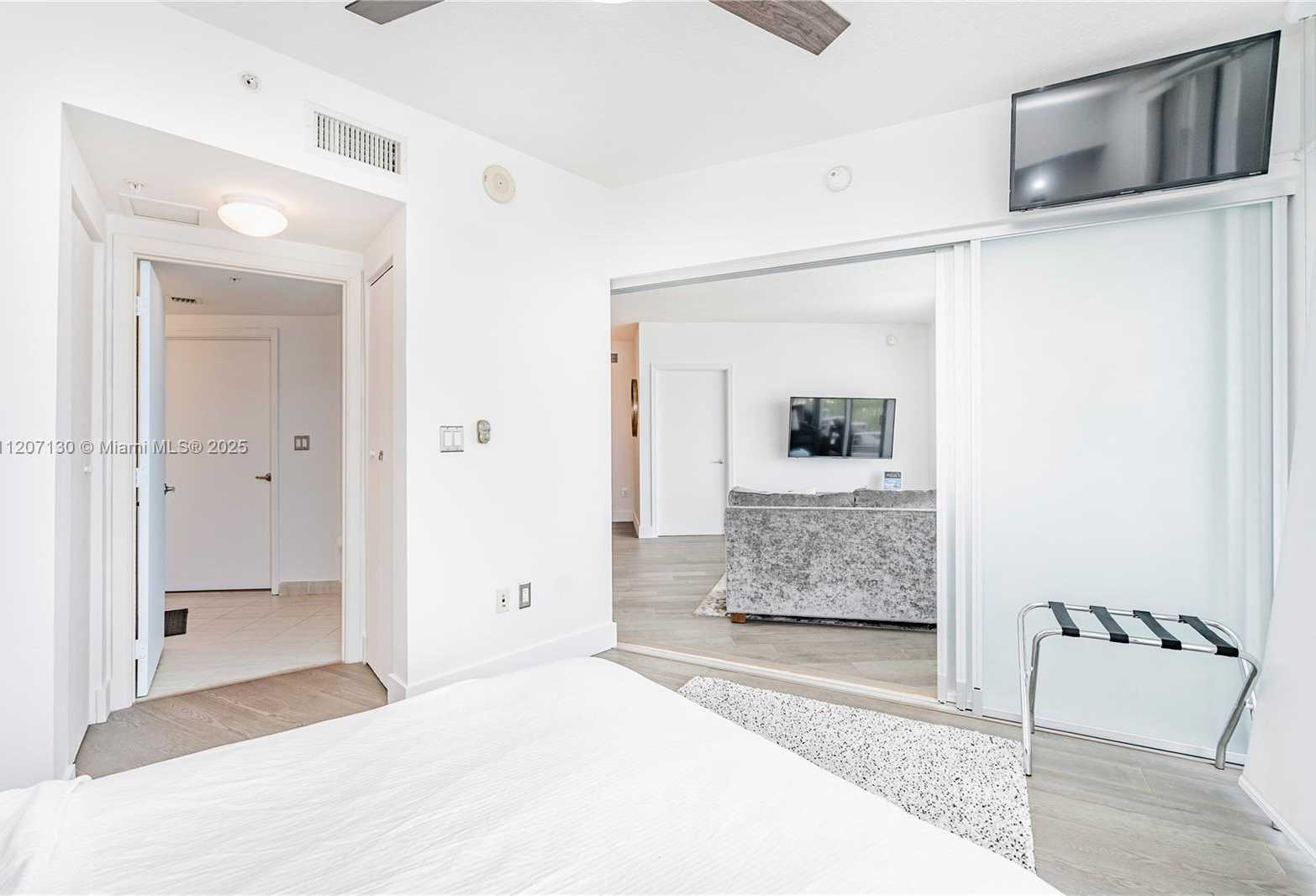 Small Image of 1750 NORTH BAYSHORE DR #3914, Miami Number 15