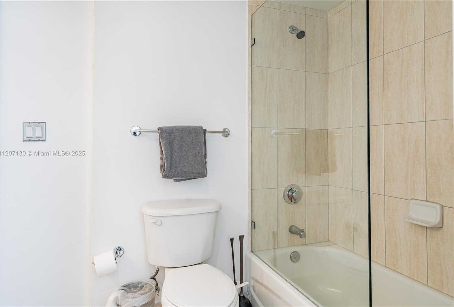 Small Image of 1750 NORTH BAYSHORE DR #3914, Miami Number 21