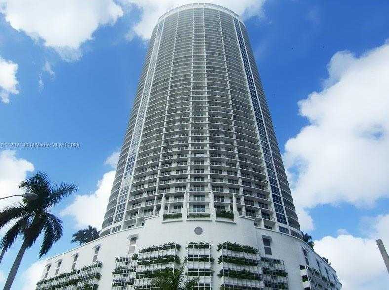 Small Image of 1750 NORTH BAYSHORE DR #3914, Miami Number 37