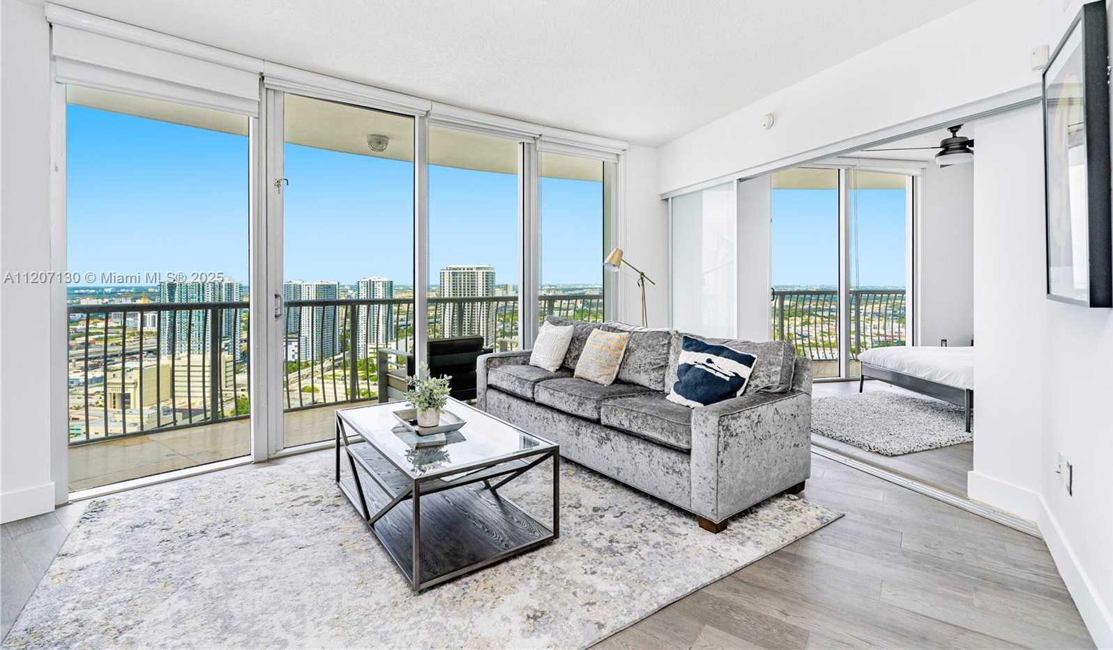 Small Image of 1750 NORTH BAYSHORE DR #3914, Miami Number 4