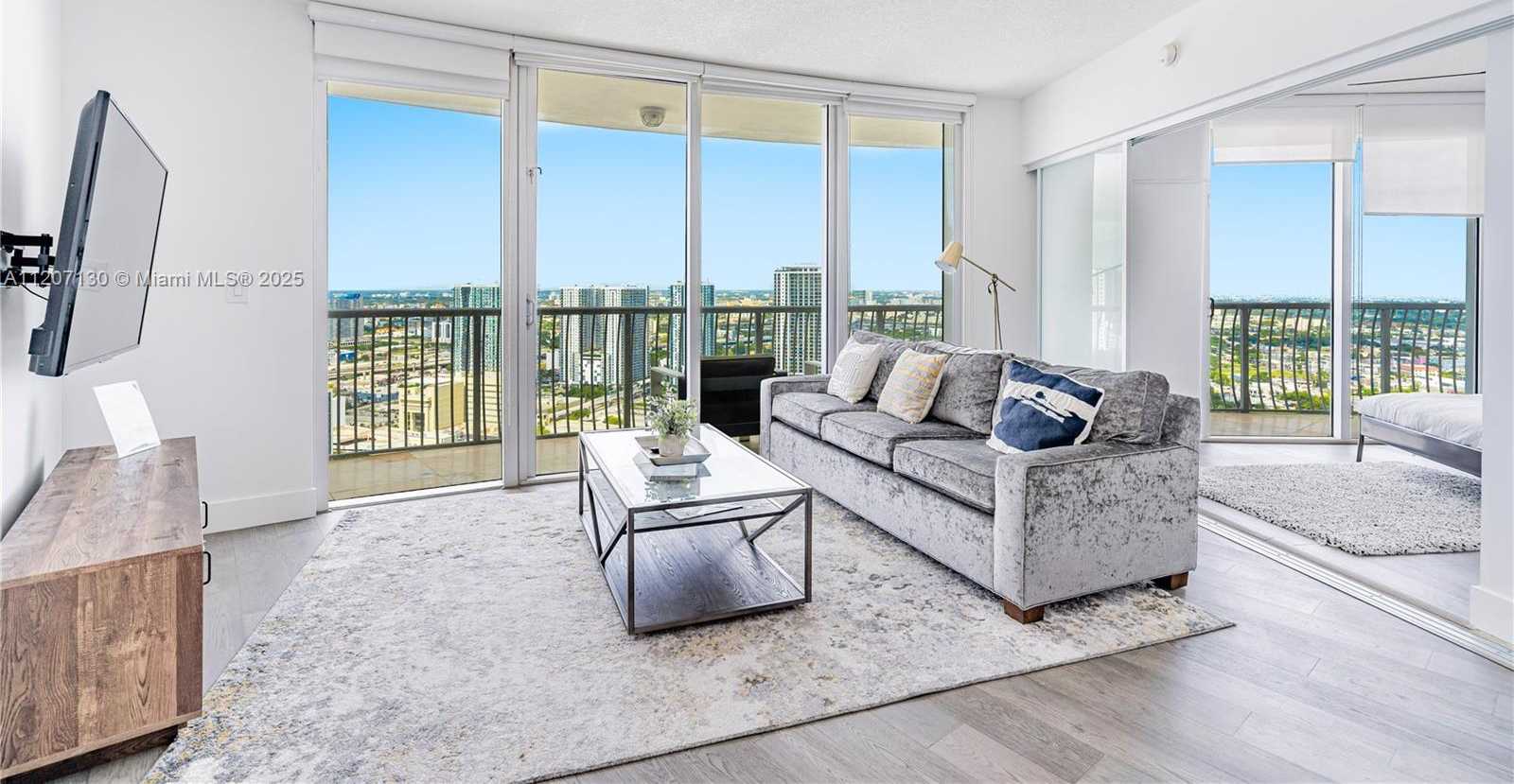 Small Image of 1750 NORTH BAYSHORE DR #3914, Miami Number 6