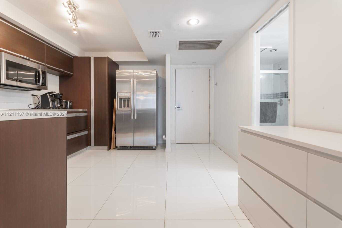 Small Image of 2301 COLLINS AVE #1023, Miami Beach Number 5