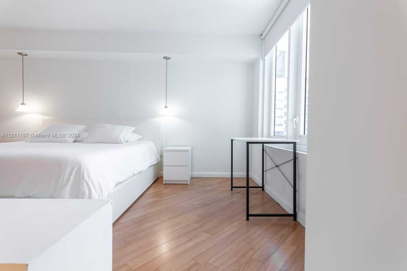 Small Image of 2301 COLLINS AVE #1023, Miami Beach Number 7