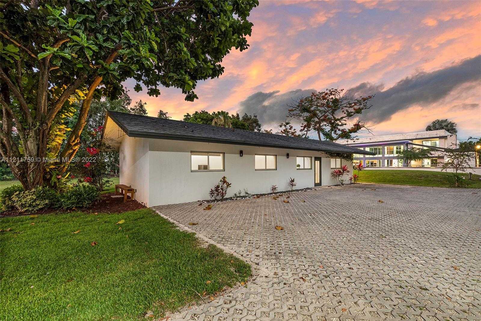 Small Image of 14305 STIRLING RD, Southwest Ranches Number 26