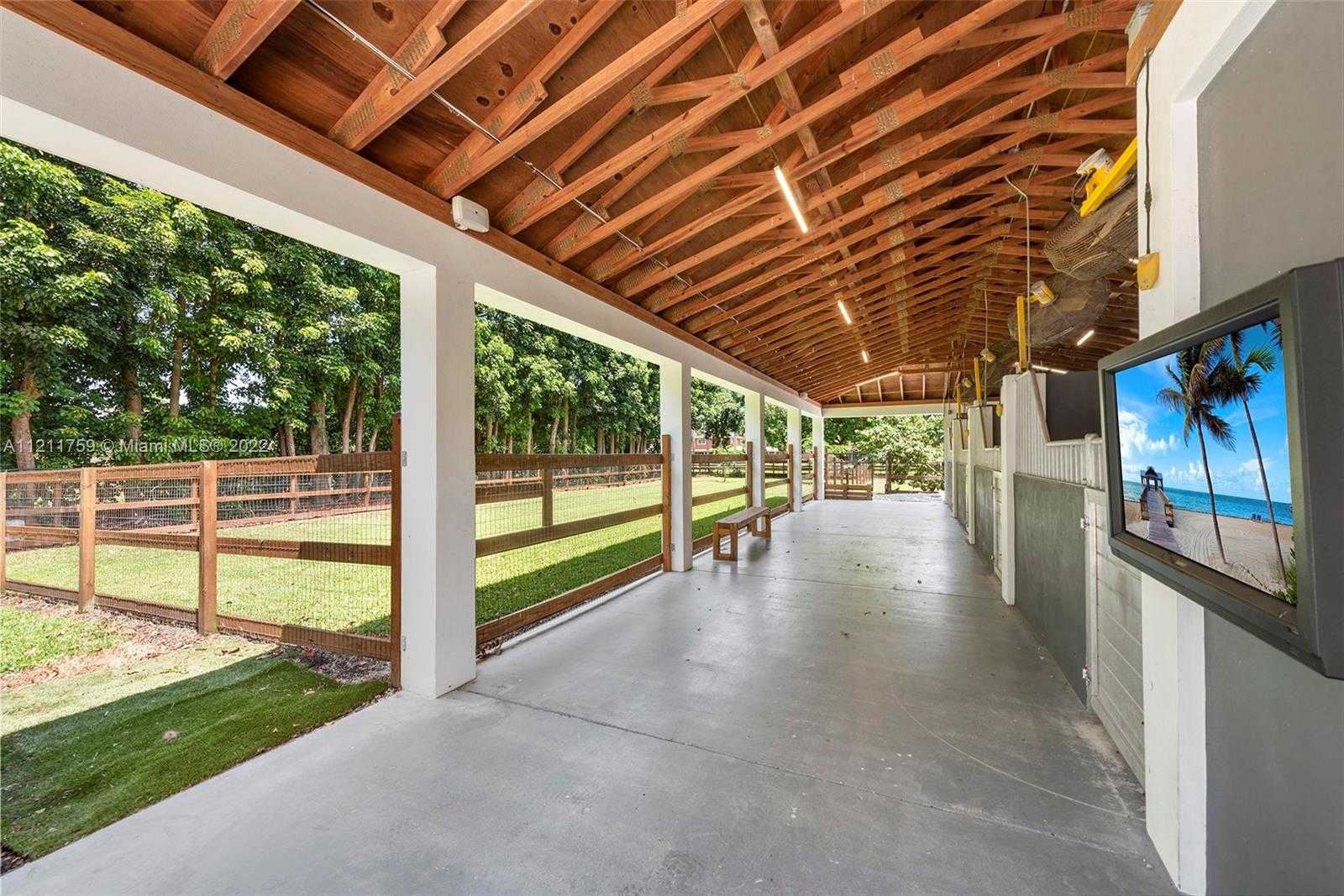 Small Image of 14305 STIRLING RD, Southwest Ranches Number 8