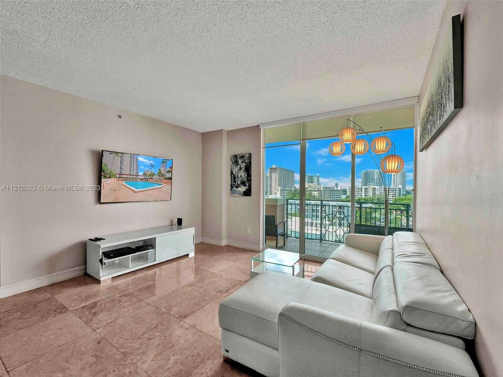 Small Image of 17555 ATLANTIC BLVD #806, Sunny Isles Beach Number 2