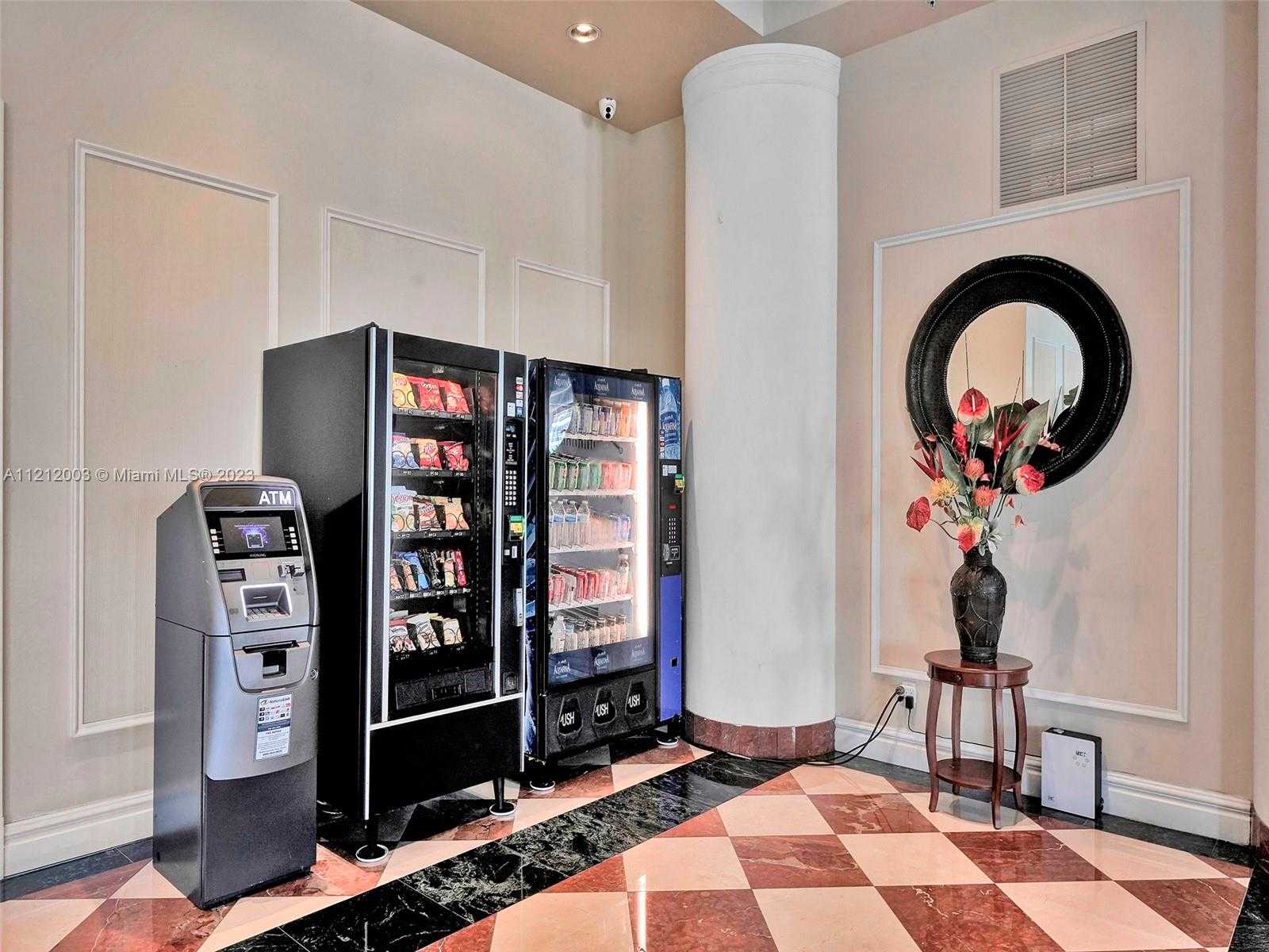 Small Image of 17555 ATLANTIC BLVD #806, Sunny Isles Beach Number 32