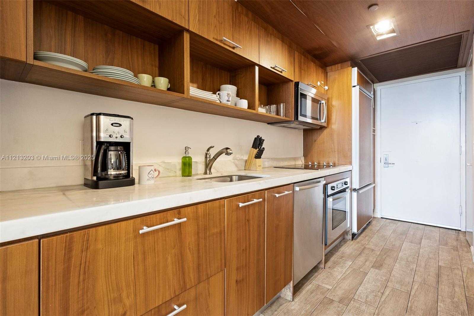Small Image of 50 BISCAYNE BLVD #605, Miami Number 12