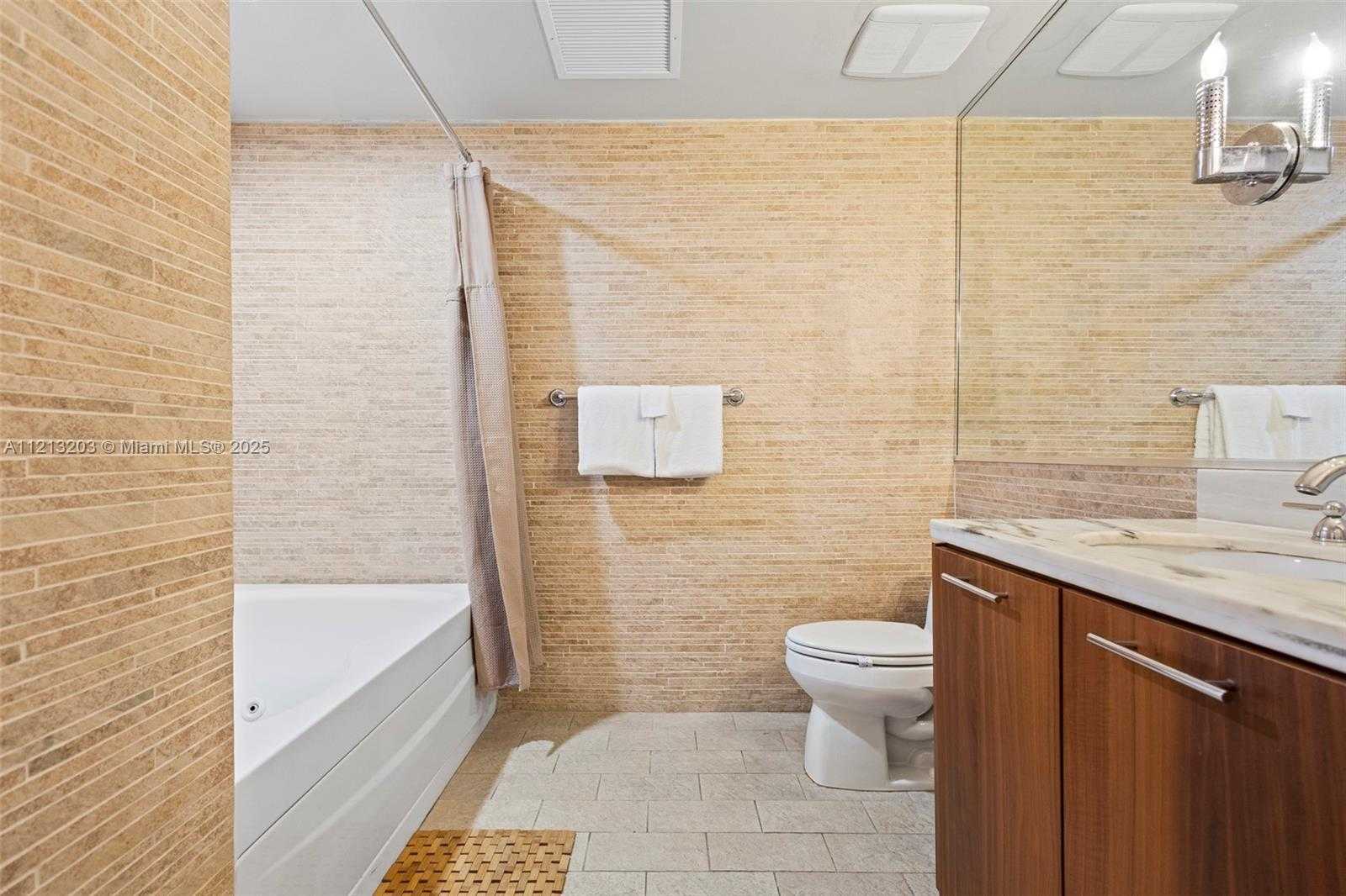 Small Image of 50 BISCAYNE BLVD #605, Miami Number 15
