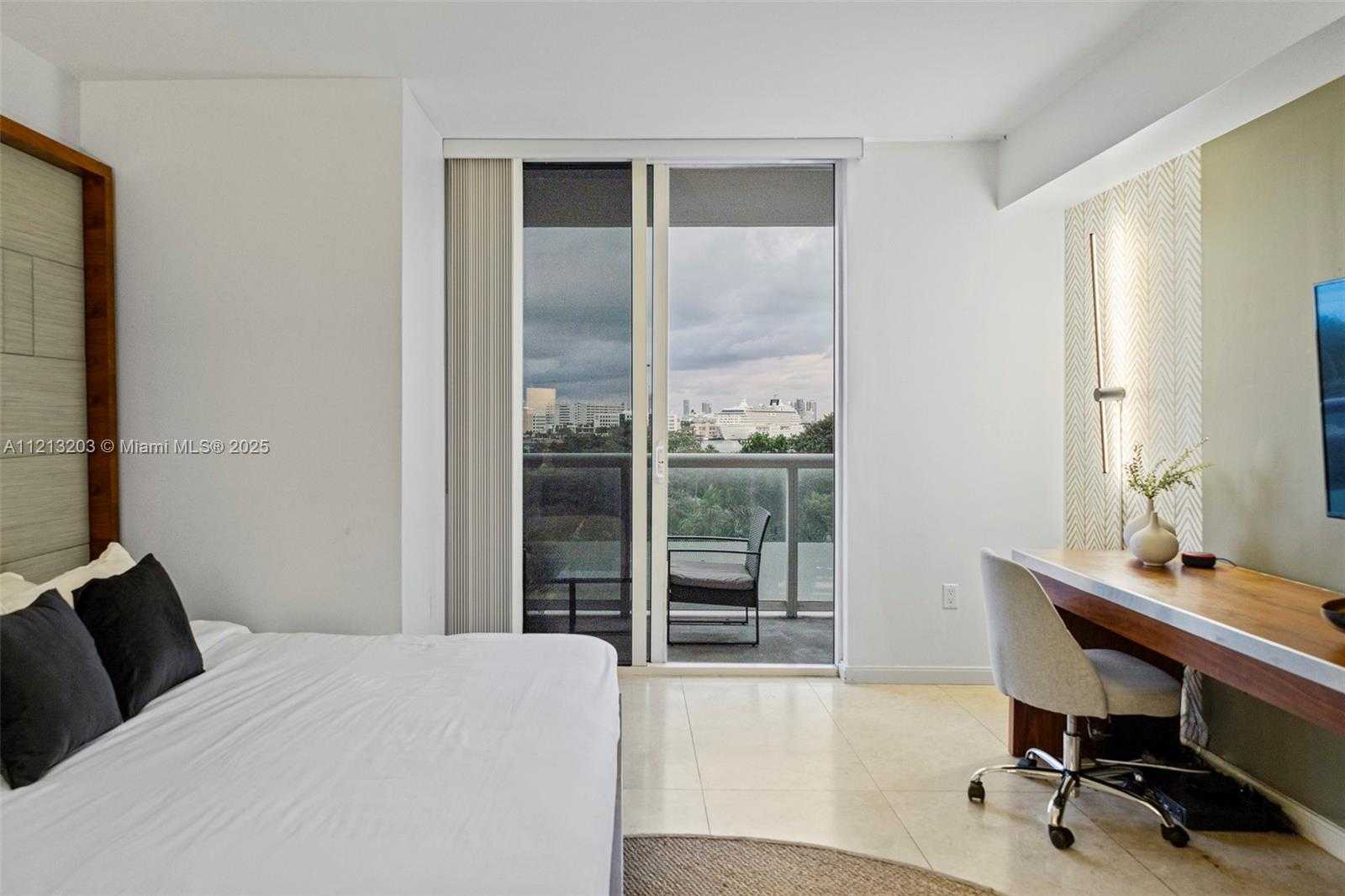 Small Image of 50 BISCAYNE BLVD #605, Miami Number 6