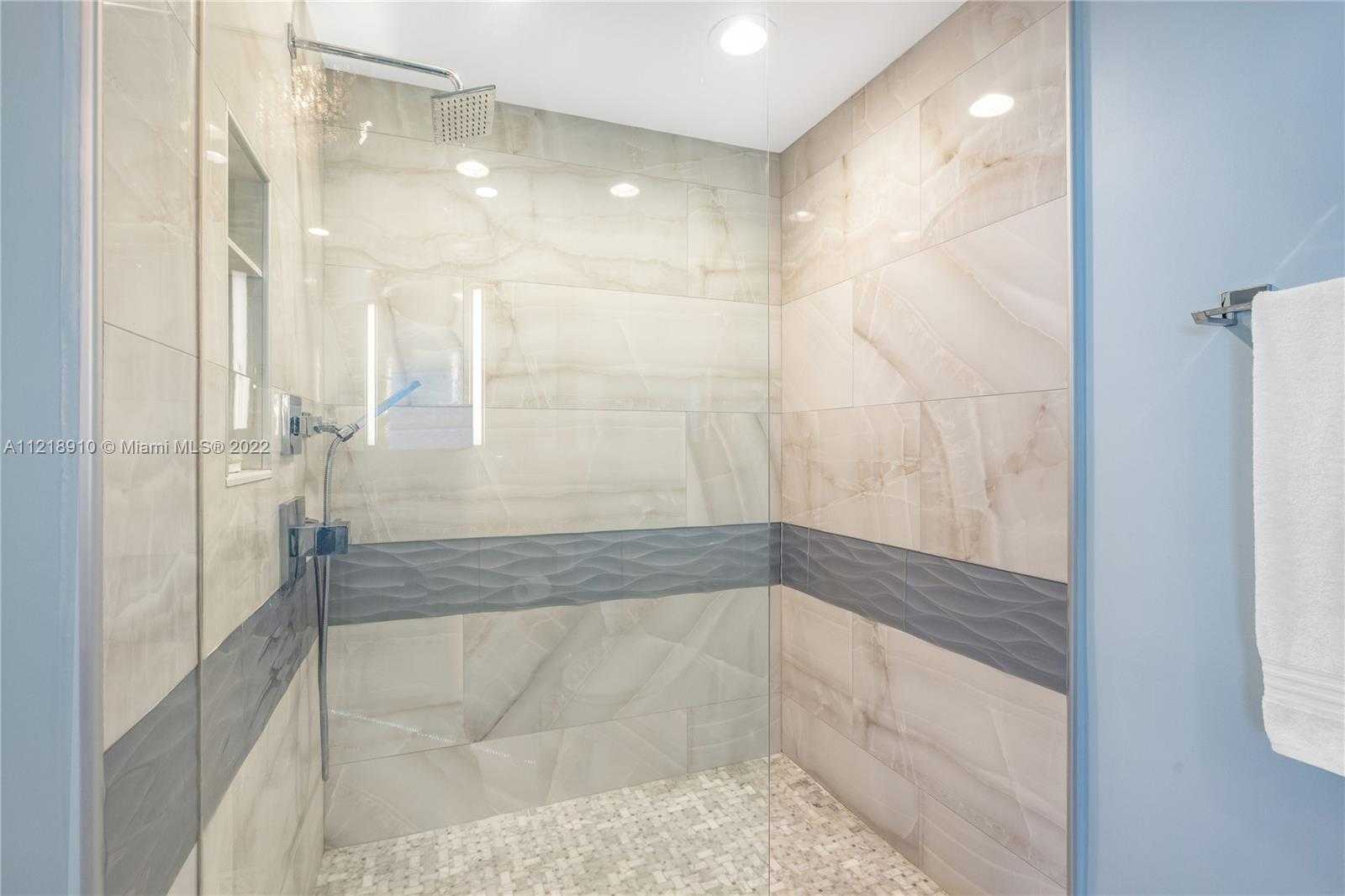 Small Image of 6365 COLLINS AVE #3807, Miami Beach Number 18