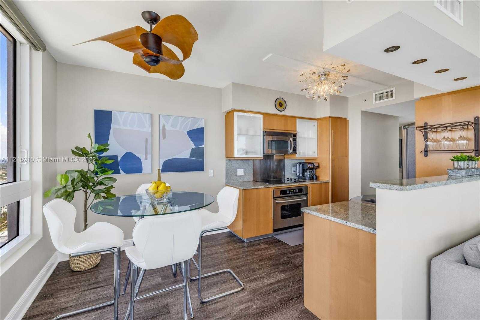 Small Image of 6365 COLLINS AVE #3807, Miami Beach Number 8