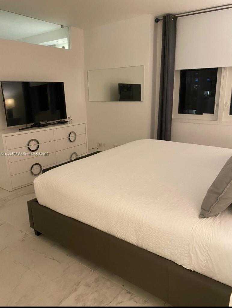 Small Image of 2301 COLLINS AVE #1503, Miami Beach Number 14