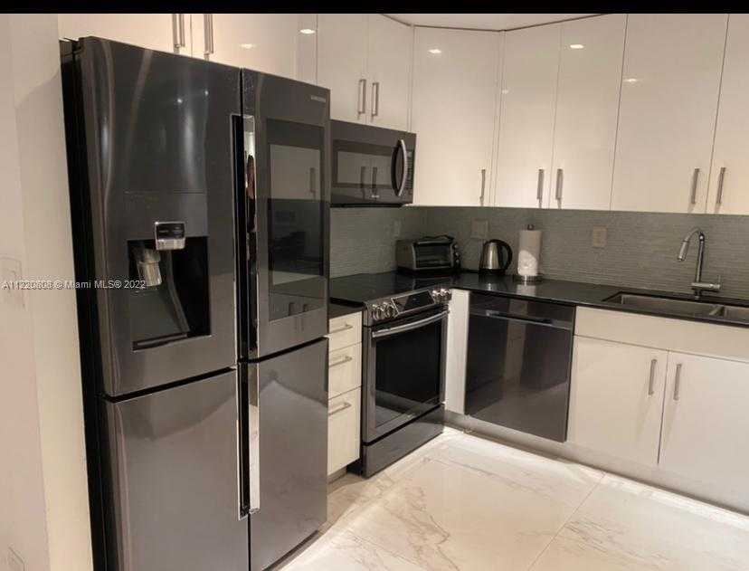 Small Image of 2301 COLLINS AVE #1503, Miami Beach Number 3