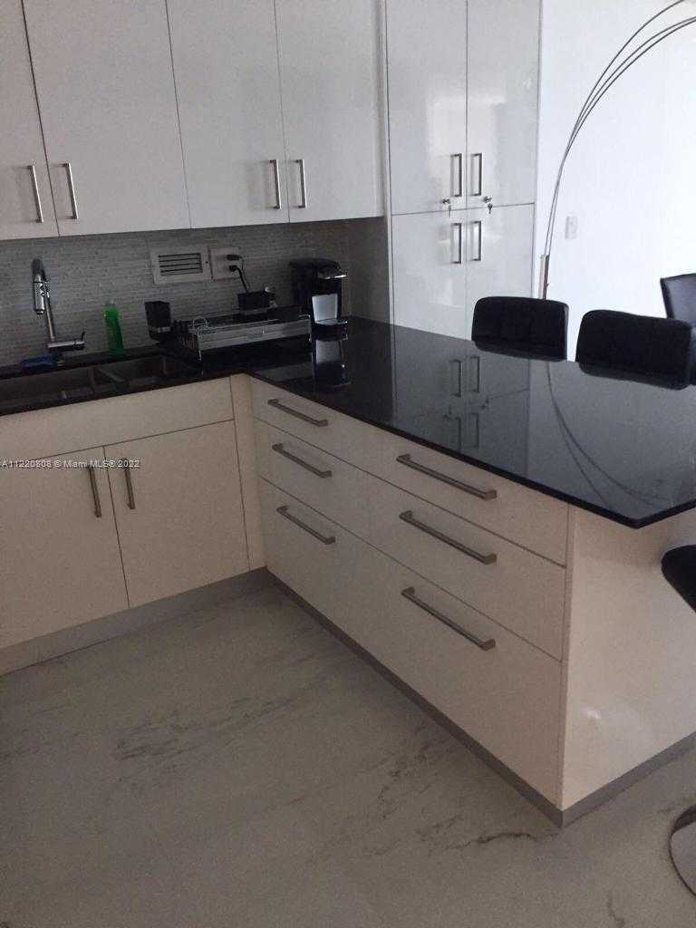 Small Image of 2301 COLLINS AVE #1503, Miami Beach Number 6