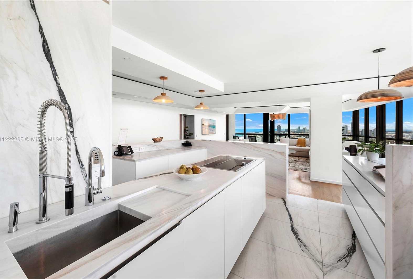 Small Image of 101 #3601, Miami Beach Number 28