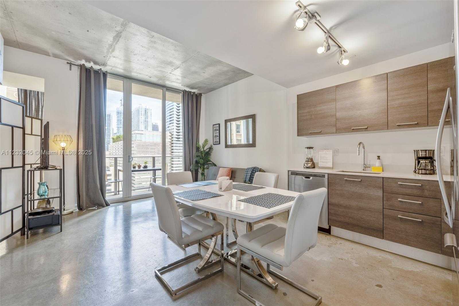 Small Image of 151 SOUTH EAST 1ST ST #809, Miami Number 13