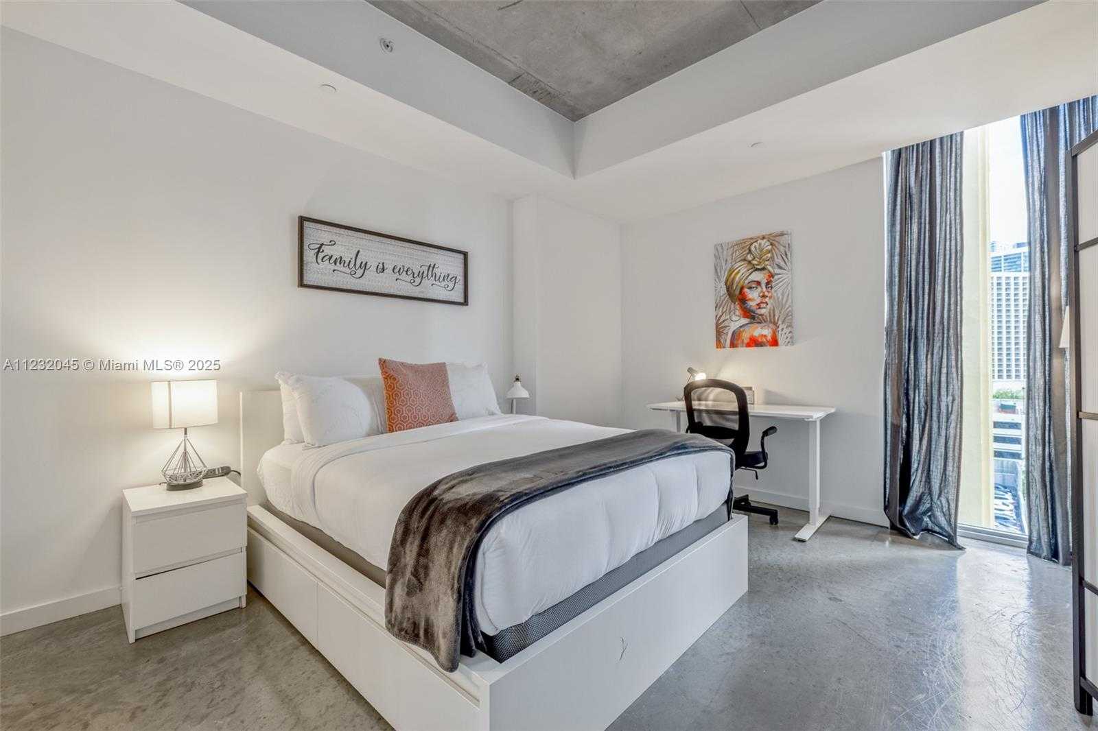 Small Image of 151 SOUTH EAST 1ST ST #809, Miami Number 21