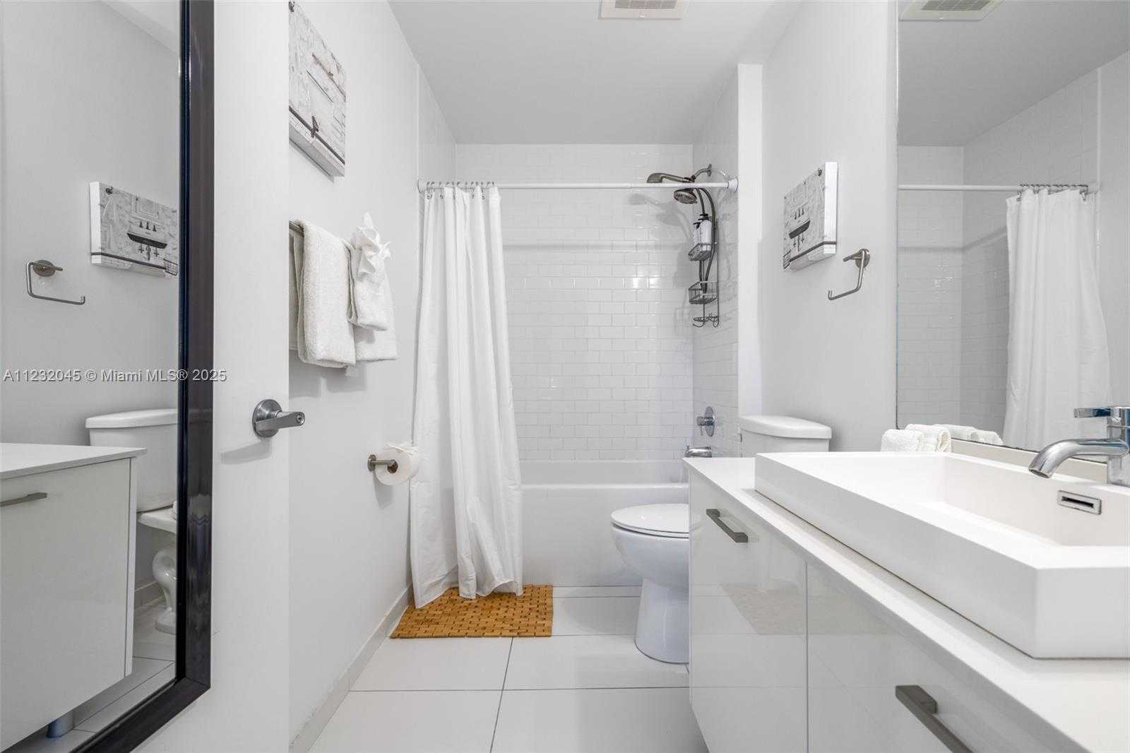 Small Image of 151 SOUTH EAST 1ST ST #809, Miami Number 30