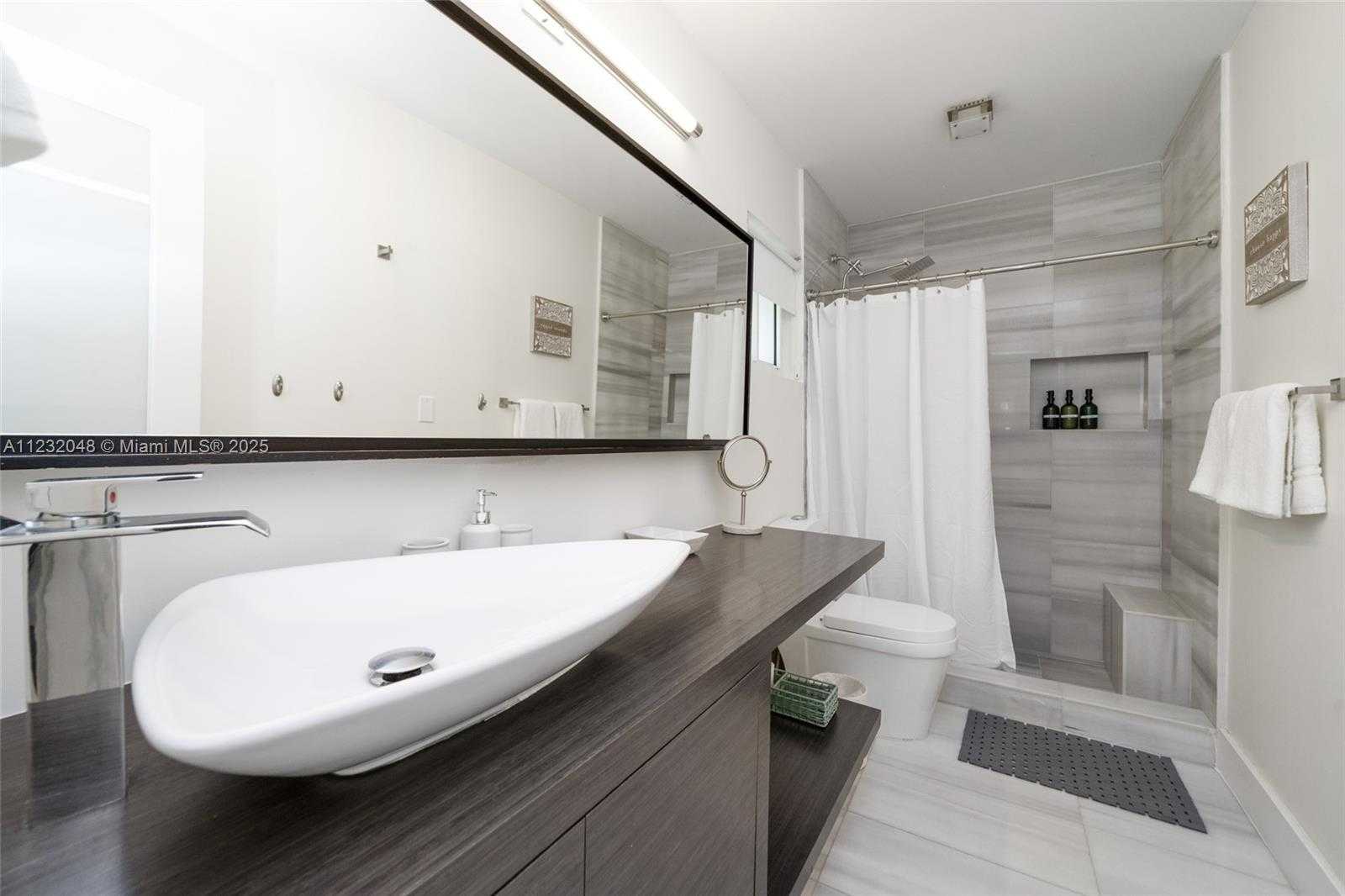 Small Image of 7544 SOUTH WEST 78TH TER, Miami Number 31