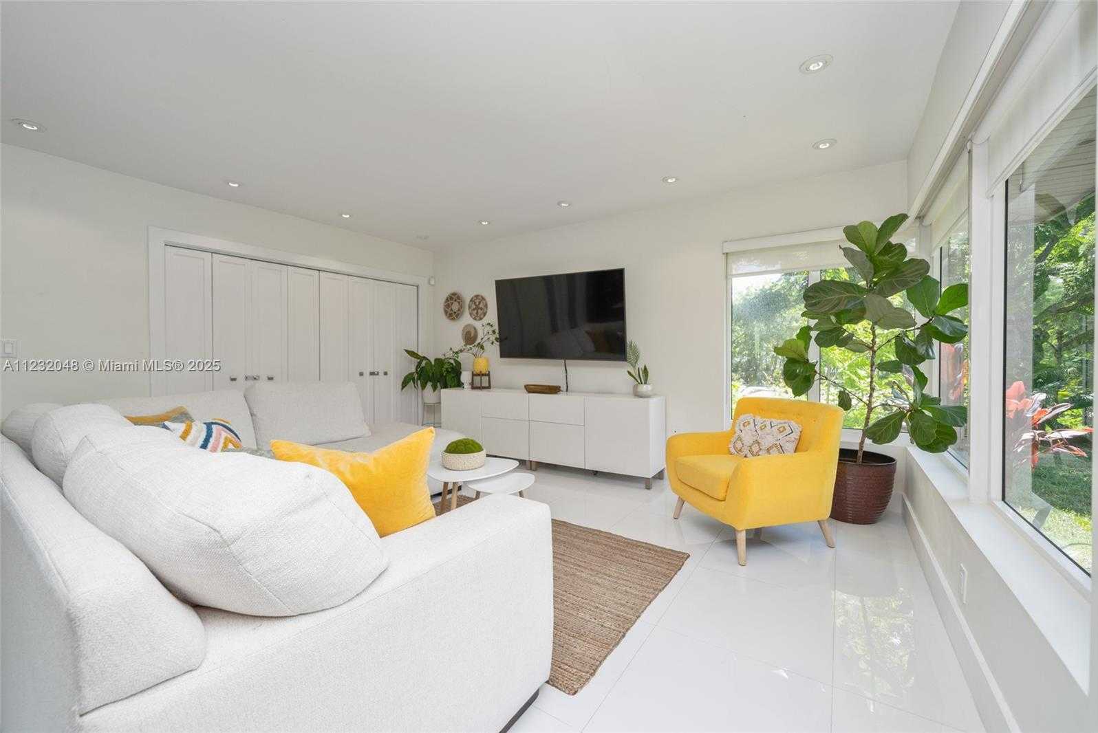 Small Image of 7544 SOUTH WEST 78TH TER, Miami Number 4