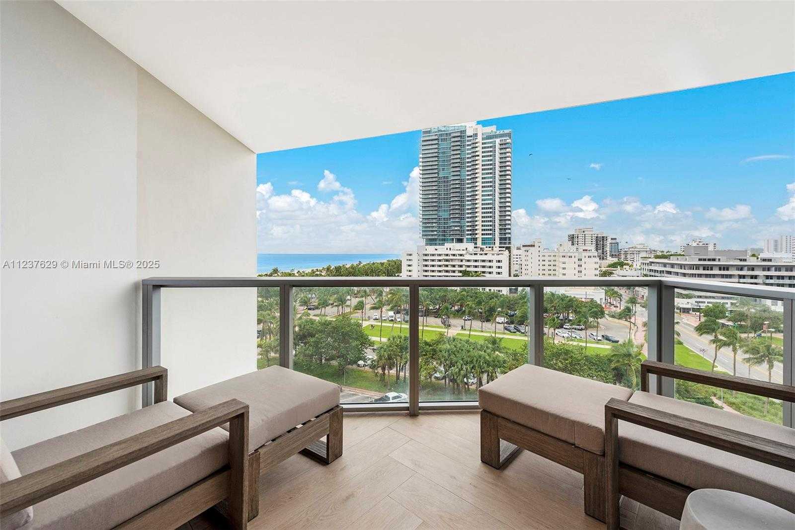 Small Image of 2201 COLLINS AVE #804, Miami Beach Number 2