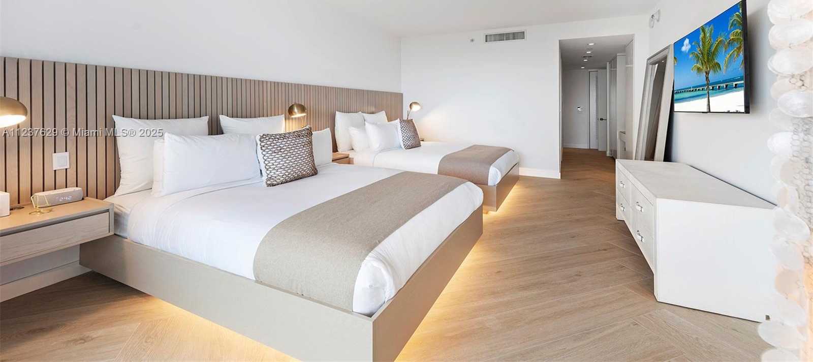 Small Image of 2201 COLLINS AVE #804, Miami Beach Number 24