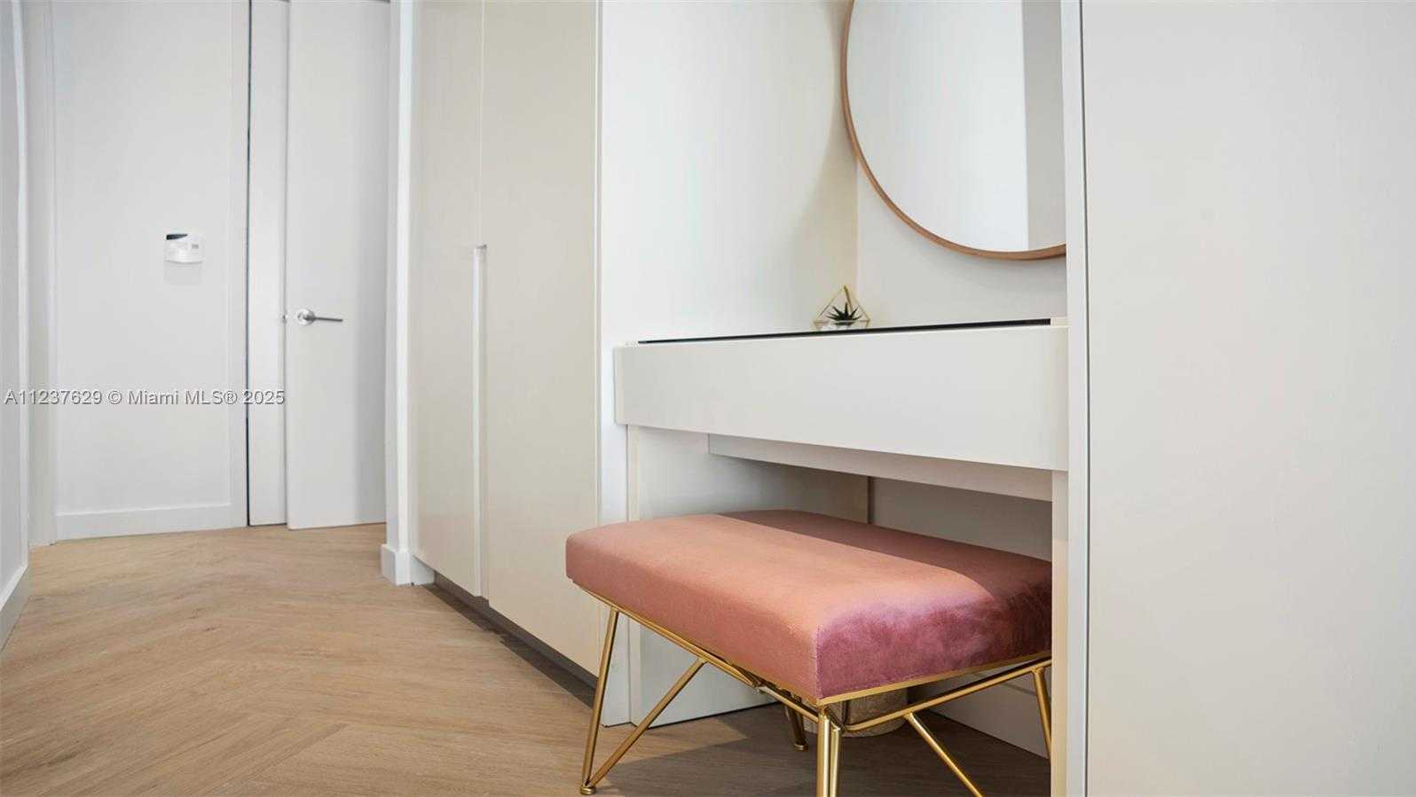 Small Image of 2201 COLLINS AVE #804, Miami Beach Number 25