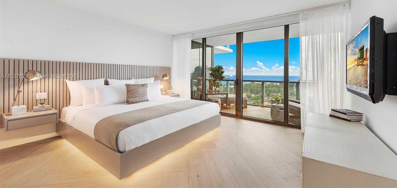 Small Image of 2201 COLLINS AVE #804, Miami Beach Number 37