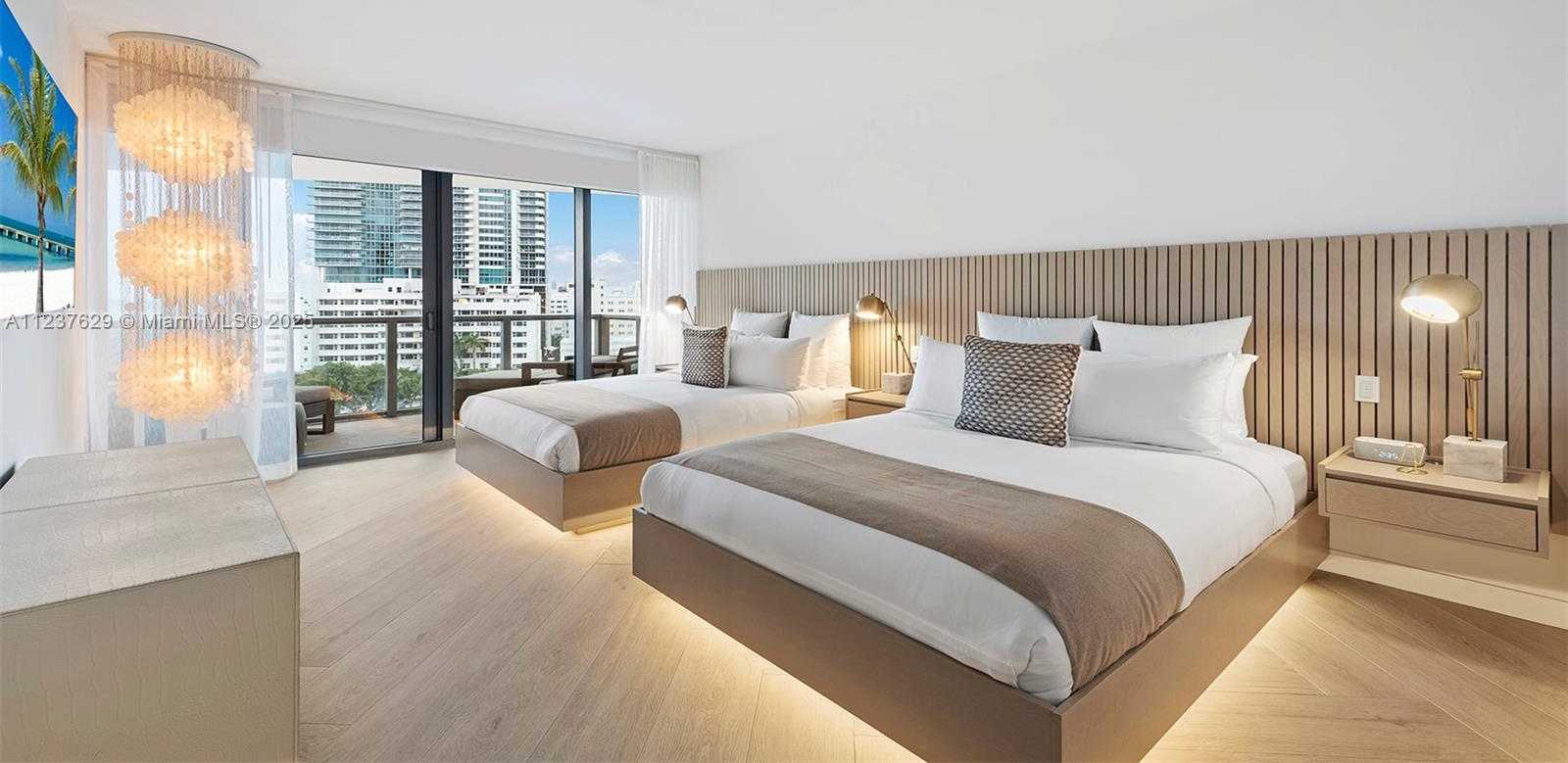 Small Image of 2201 COLLINS AVE #804, Miami Beach Number 5