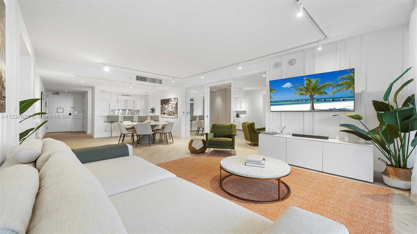 Small Image of 2201 COLLINS AVE #804, Miami Beach Number 8